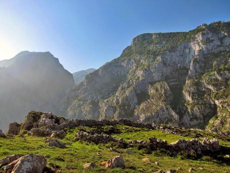 AL LLEROSOS DESDE PONCEBOS (Parte I: Pregüeles - sedo Gavitos - Ondón - Llerosos) AL LLEROSOS DESDE PONCEBOS (Parte I: Pregüeles - sedo Gavitos - Ondón - Llerosos)