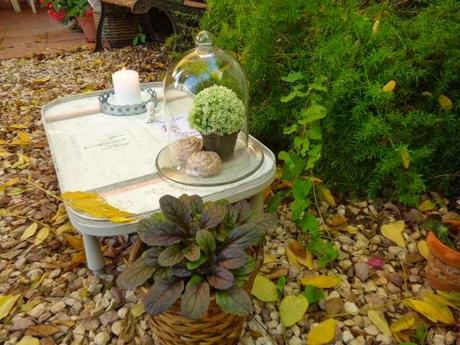 Una mesita para el sofá Una mesita para el sofá