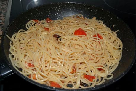 Pasta tomate y nueces paso 3 Pasta tomate y nueces paso 3