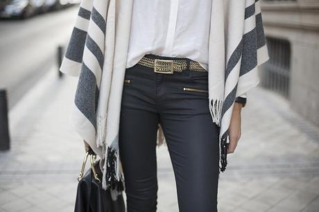 COMFY TUESDAY OUTFITS, asos, poncho, cintuton malla, mango, rayban aviator, La morenita complements, river island, pointed shoes, guiadeestilo, cristina blanco, guia de estilo blog