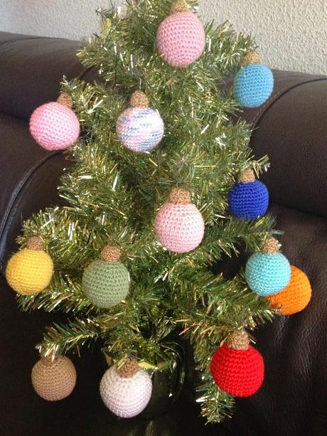 BOLAS DE NAVIDAD DE CROCHET (PATRÓN) BOLAS DE NAVIDAD DE CROCHET (PATRÓN)