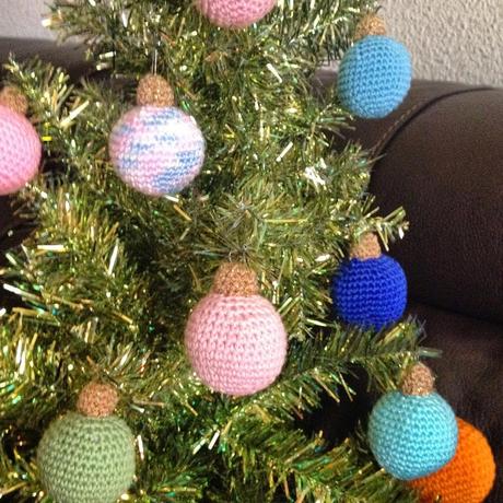 BOLAS DE NAVIDAD DE CROCHET (PATRÓN) BOLAS DE NAVIDAD DE CROCHET (PATRÓN)