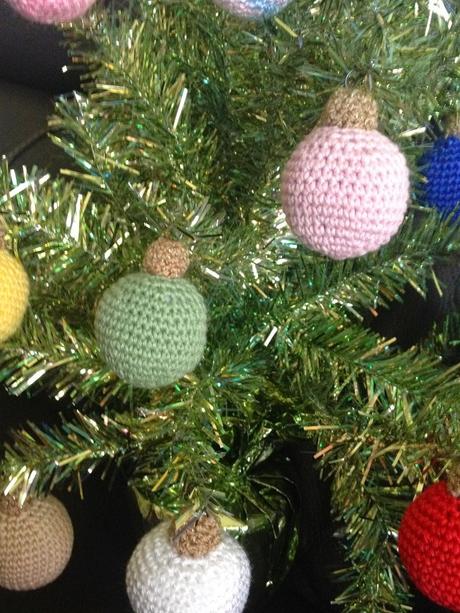 BOLAS DE NAVIDAD DE CROCHET (PATRÓN) BOLAS DE NAVIDAD DE CROCHET (PATRÓN)