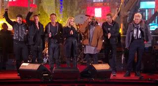 Bruce Springsteen y Chris Martin sustituyen a Bono como cantantes de U2 Bruce Springsteen y Chris Martin sustituyen a Bono como cantantes de U2