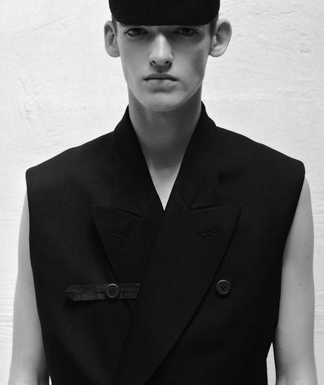 HED MAYNER SPRING-SUMMER 2015 Mise en page 1