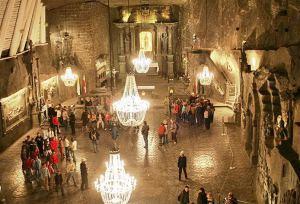 CRACOVIA: UNA CIUDAD que SORPRENDE CRACOVIA: UNA CIUDAD que SORPRENDE