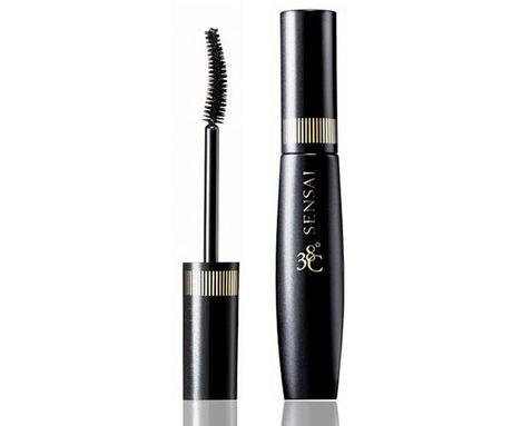 Un maquillaje fácil y rápido con Sensai máscara de pestañas 38º Volumising
