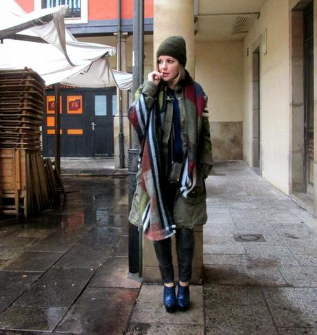 LONDON CALLING LONDON CALLING