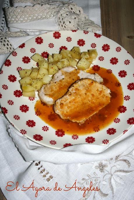 Lomo de cerdo asado con zumo de naranja, mostaza y miel El Ágora de Ángeles lomo de cerdo asado, naranja, mostaza, miel
