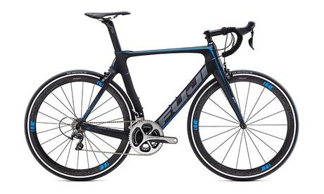 Fuji Transonic 1.3, gran bicicleta aerodinámicas para carretera con magnifica configuración a un excelente precio 2015_Fuji_Transonic_1.3_side