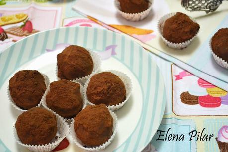 Trufas de coco y chocolate Trufas de coco y chocolate