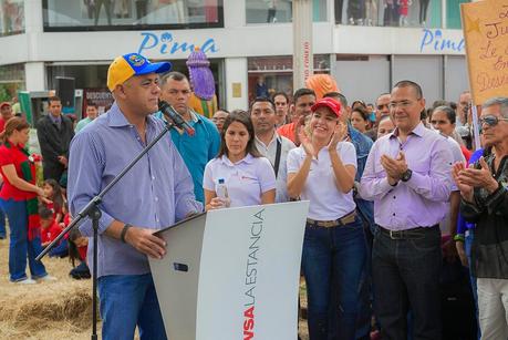 EL RECREO -  Inaugurado  el  Pesebre  más  grande de Venezuela en el Bulevar de Sabana Grande