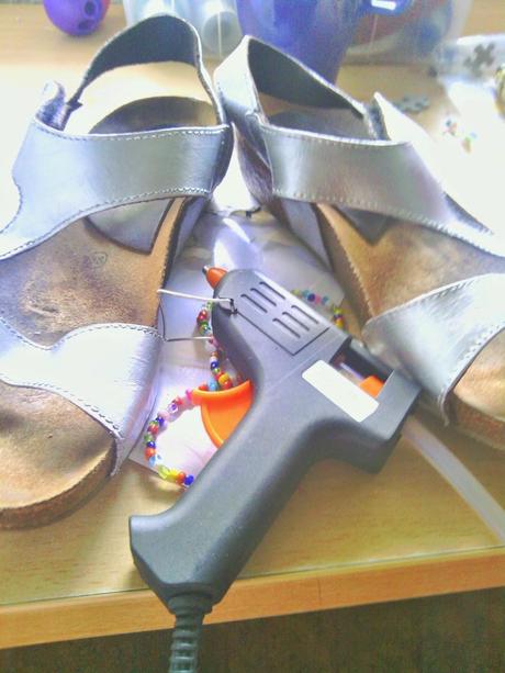 Revisión de unas sandalias Revisión de unas sandalias