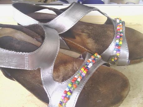 Revisión de unas sandalias Revisión de unas sandalias