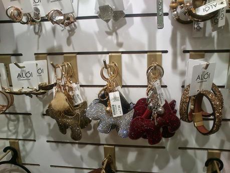 BLOGSSIPGIRL HA ESTADO ALLÍ: INAUGURACIÓN DE ALOI DON JAIME, MODA Y COMPLEMENTOS BLOGSSIPGIRL HA ESTADO ALLÍ: INAUGURACIÓN DE ALOI DON JAIME, MODA Y COMPLEMENTOS
