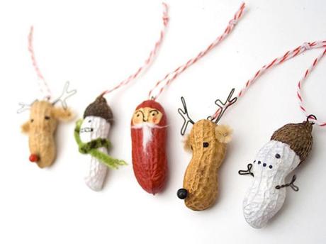 Adornos o figuritas navideñas DIY hechas con cacahuetes