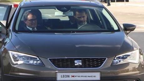 El rey de España al servicio de poderosos intereses privados El rey de España haciendo publicidad de la casa Seat