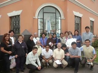 UN HERMOSO Y SENCILLO AMANECER por los parques de Lima UN HERMOSO Y SENCILLO AMANECER por los parques de Lima