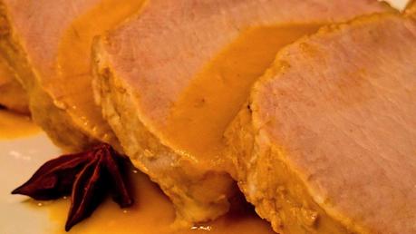 Lomo de cerdo en salsa de manzana al brandy Lomo de cerdo en salsa de manzana al brandy