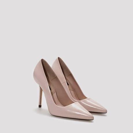 Con tacón alto Con tacón alto