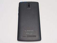 Review y análisis a fondo del Landvo L200 landvo-l200-trasera