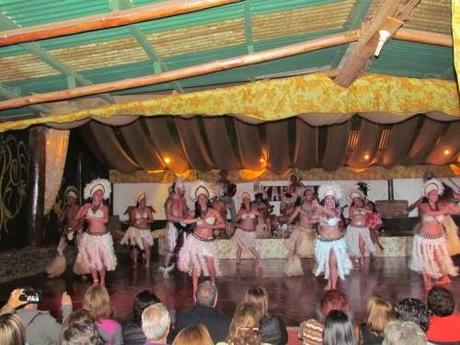 Ballet de danzas típicas Kari Kari. Rapa Nui