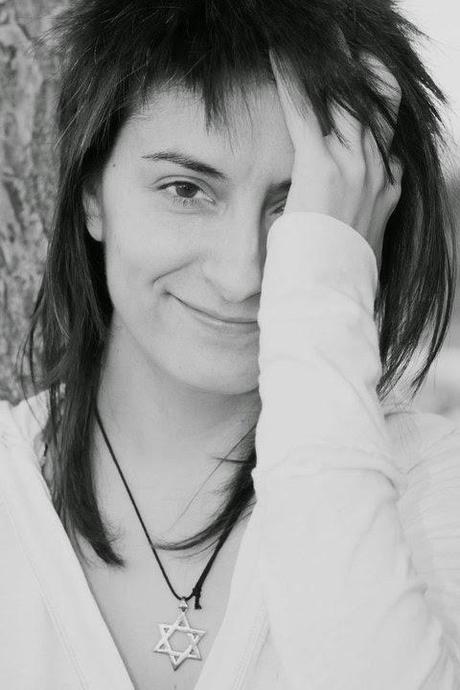 La Santa - Mado Martínez Mado Martínez