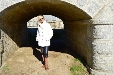 White parka and ethnic socks. White parka and ethnic socks.