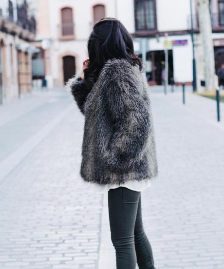FLUFFY COAT FLUFFY COAT