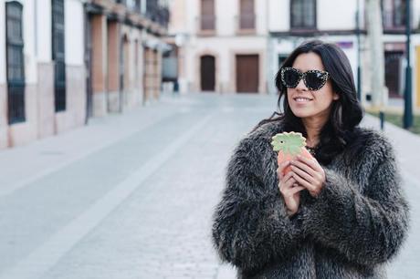 FLUFFY COAT FLUFFY COAT