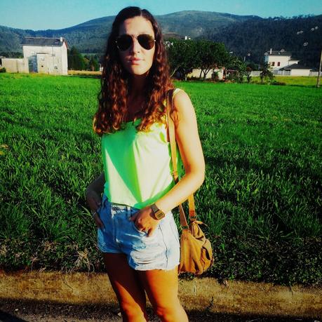 SHORT + CROP TOP SHORT + CROP TOP