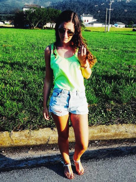 SHORT + CROP TOP SHORT + CROP TOP