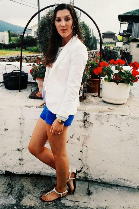 BLUE + WHITE BLUE + WHITE