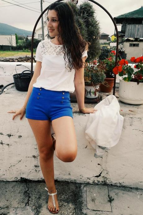 BLUE + WHITE BLUE + WHITE