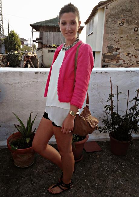 SIMPLE LOOK SIMPLE LOOK