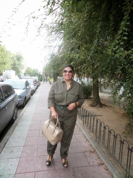 Look : Jumpsuit, tendencia militar