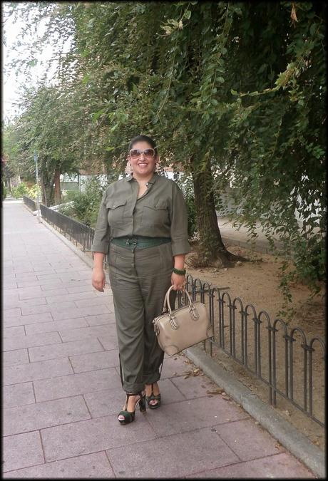 Look : Jumpsuit, tendencia militar