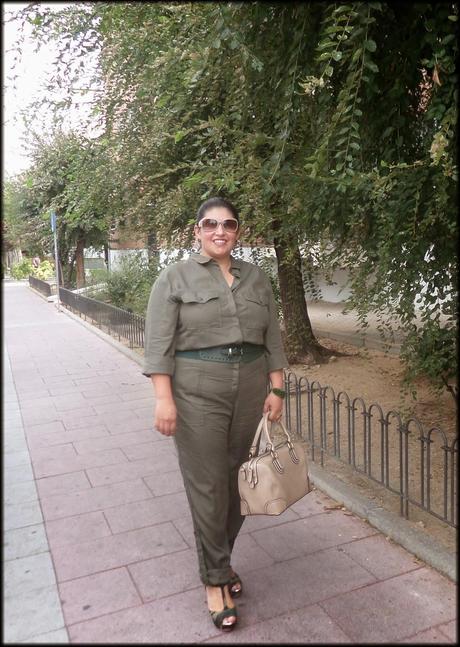 Look : Jumpsuit, tendencia militar