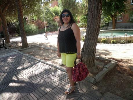 7 outfits for 7 days by a Real Curvy Girl: Summer