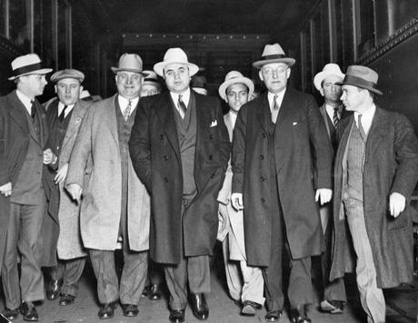 La Historia Compartida – Al Capone CT CT capone_walk.jpg
