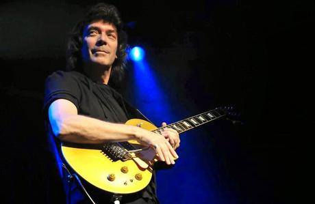 STEVE HACKETT PUBLICARÁ SU NUEVO ÁLBUM, WOLFLIGHT, EL 30 DE MARZO DE 2015