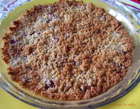 Cumble de ruibarbo, plátano y coco, sin gluten Cumble de ruibarbo, plátano y coco, sin gluten