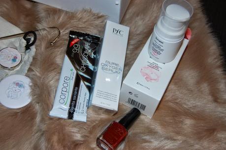 lA cAJA dE aVRIL dICIEMBRE lA cAJA dE aVRIL dICIEMBRE