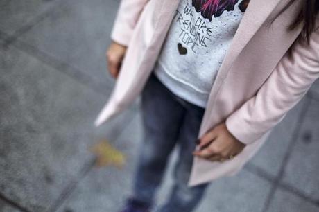 street style barbara crespo pink she inside she insider coat pepe jeans adidas sneakers fashion blogger outfit blog de moda street style barbara crespo pink she inside she insider coat pepe jeans adidas sneakers fashion blogger outfit blog de moda