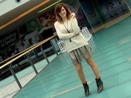 Street style con falda lencera con encaje Street style con falda lencera con encaje (15)