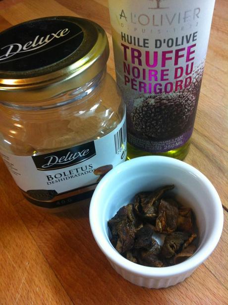 Crema De Boletus Con Virutas De Foie Crema De Boletus Con Virutas De Foie