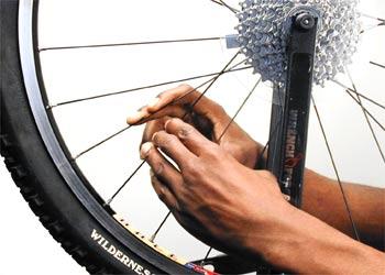 ¿Cómo centrar la rueda de nuestra mountain bike?