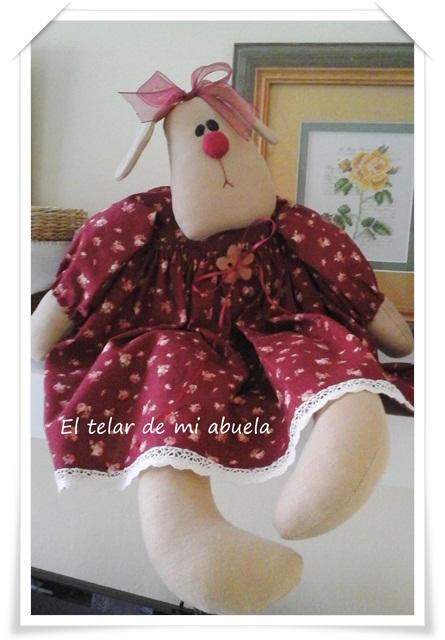 MUÑECA Y BOLAS DE NAVIDAD MUÑECA Y BOLAS DE NAVIDAD