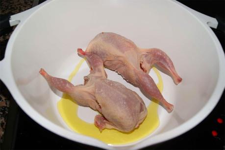 Codornices con nísperos paso 2 Codornices con nísperos paso 2