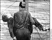 El Muro de Berlin.- Die Wende (día del cambio). El Muro de Berlin.- Die Wende (día del cambio).